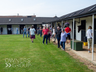 CG010924-83 - Chris Gordon Stable Visit